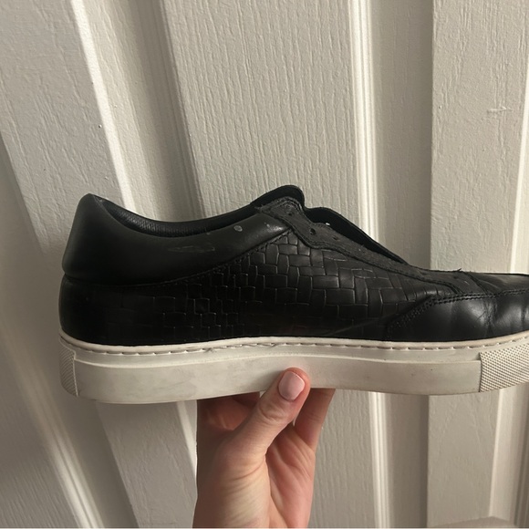 EMPORIO ARMANI LEATHER TRAINERS - Picture 5 of 7